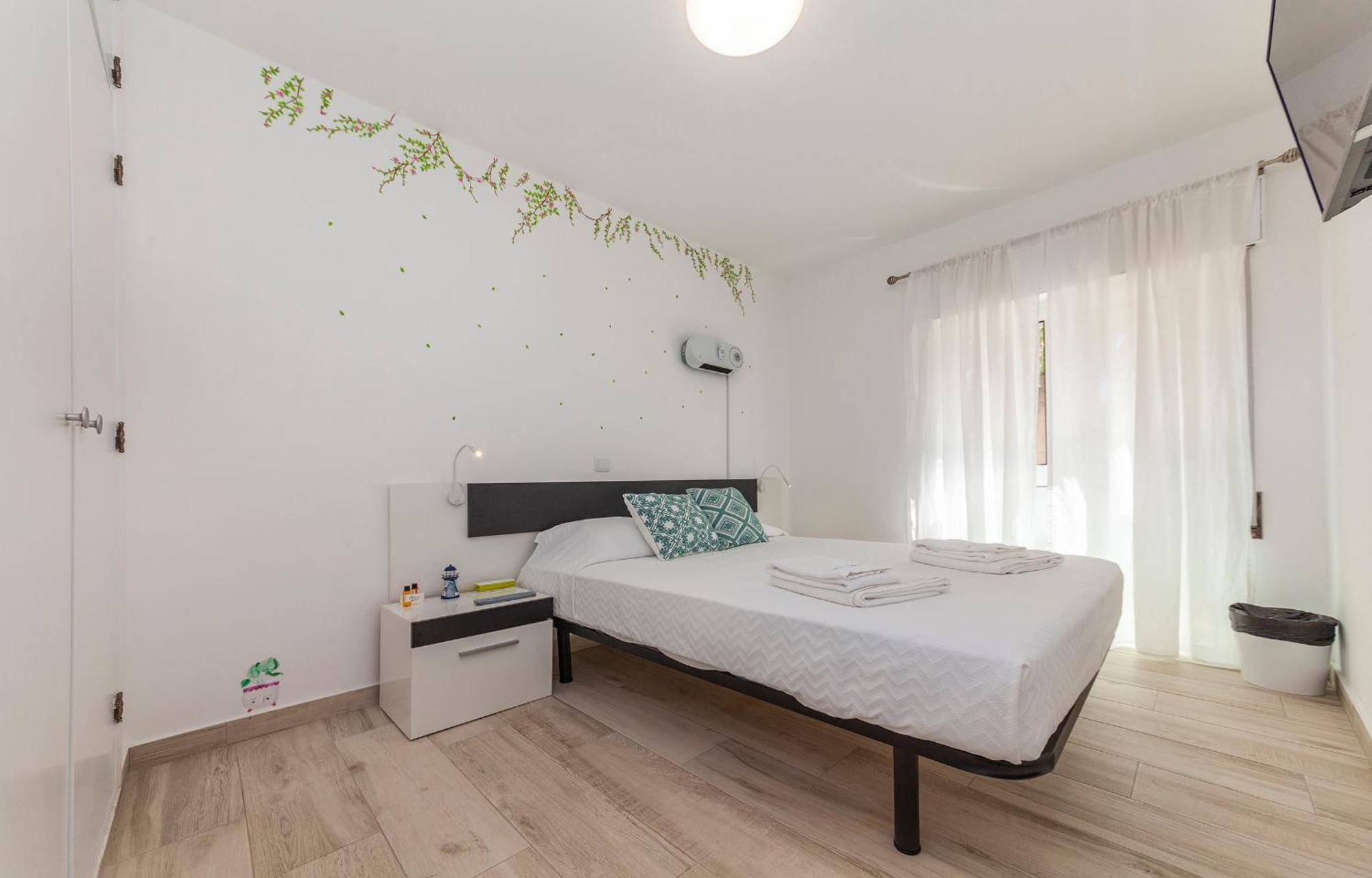 M - Martin & Tomas Guesthouse Lagos Bilik gambar