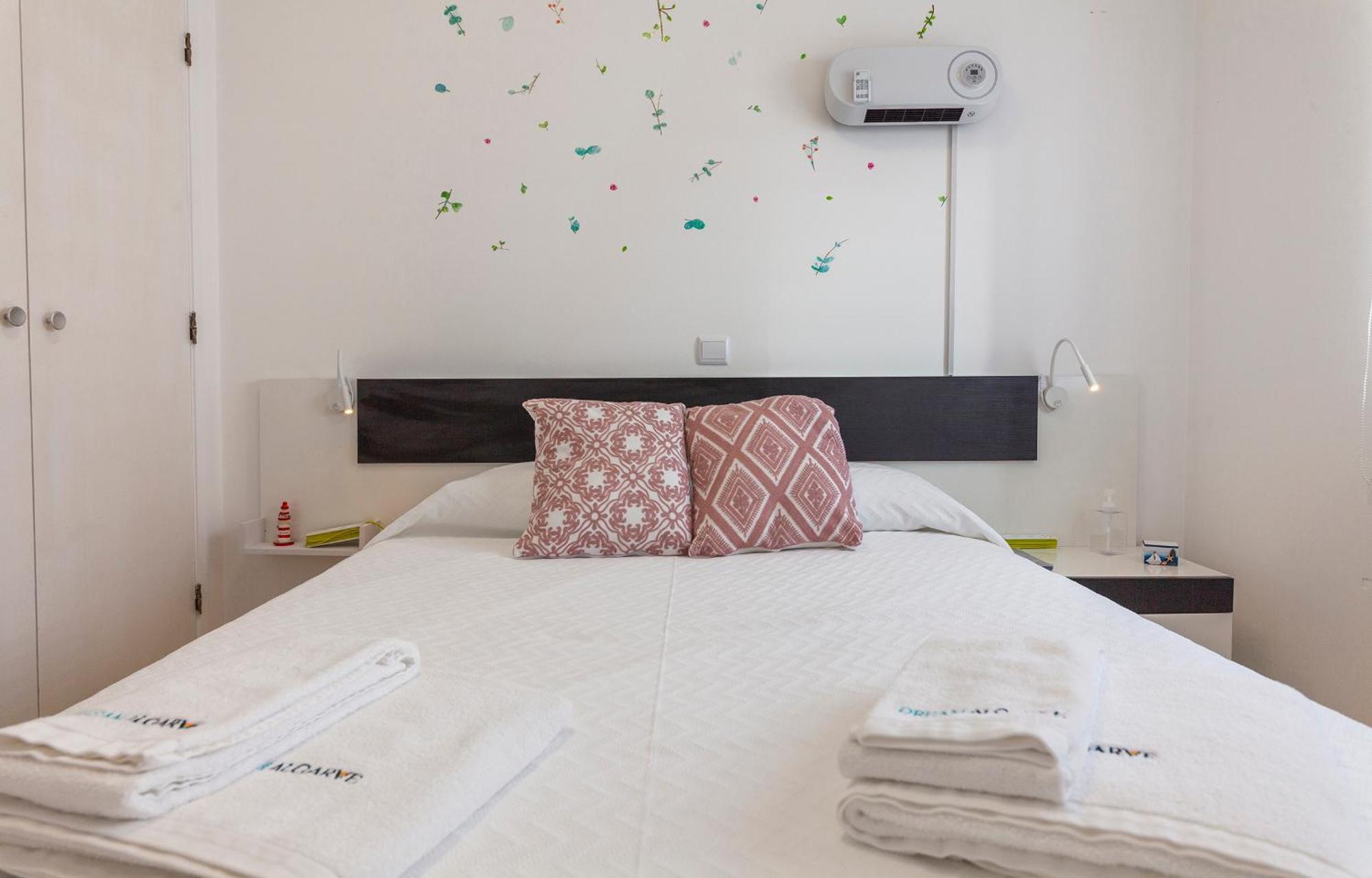 M - Martin & Tomas Guesthouse Lagos Bilik gambar