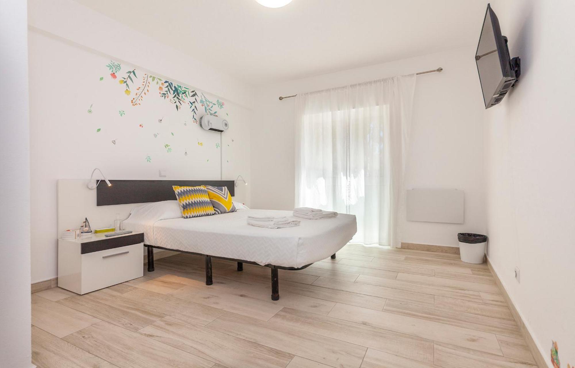 M - Martin & Tomas Guesthouse Lagos Bilik gambar